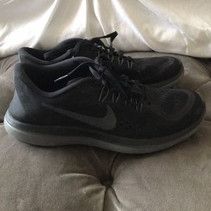 Nike Women's Flex 2017 RN Running
